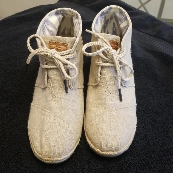 Toms Wedges - Picture 4 of 8